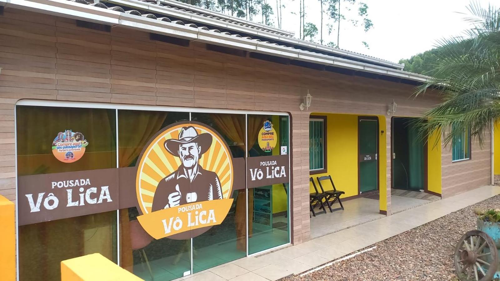 Pousada Vo Lica Com Piscina Penha  Bagian luar foto